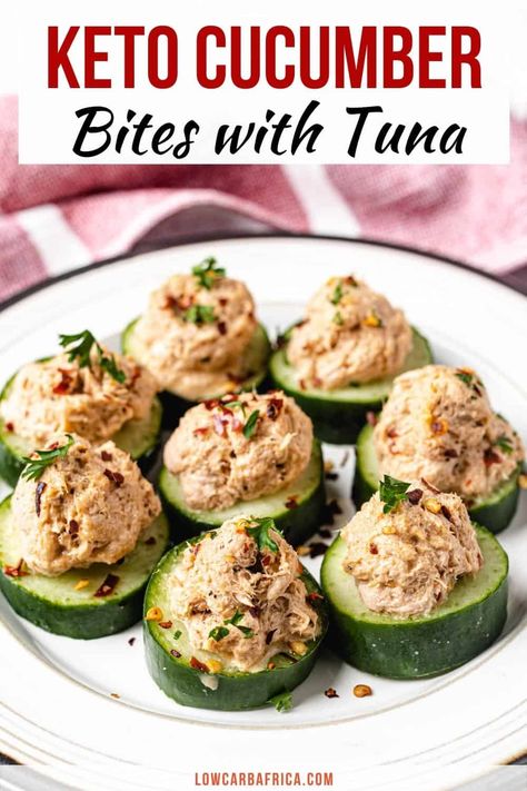 Serve these delicious keto cucumber bites with tuna as an easy appetizer or fun snack. It is a great finger food perfect for game day, New Year's Eve parties, or potlucks! #keto #lowcarb #appetizers | Lowcarbafrica.com Keto Tapas Recipes, Klinio Diet, Keto Cucumber, Tuna Appetizer, Cucumber Snacks, Cucumber Appetizers, College Food, Low Fat Snacks, Cucumber Bites