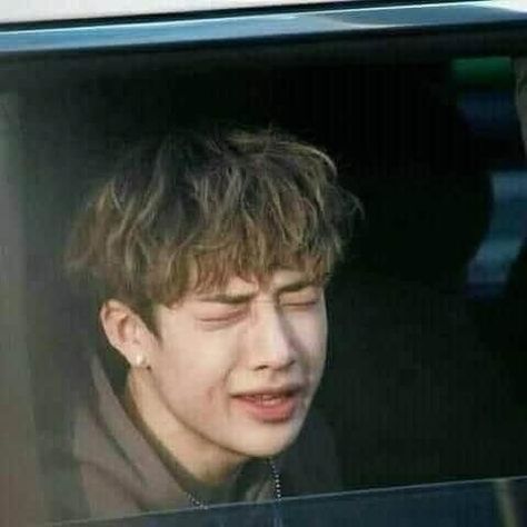 Bangchan Memeable Face Skz, Chan Memeable Face, Straykids Memeable Face, Bang Chan Memeable Face, Straykids Memeable, Stray Kids Memeable Face, Bangchan Funny Face, Skz Memeable Face, Bangchan Meme