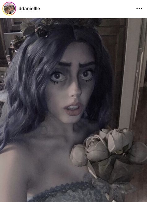 Halloween Costumes Women Tim Burton, Halloween Costume Ideas Tim Burton, Corpse Bride Matching Costume, Corpse Bride Real Life, Corps Bride Makeup Halloween, Emily Corpse Bride Veil, The Corps Bride Costume, Tom Burton Costumes, Corpse Bride Emily Cosplay