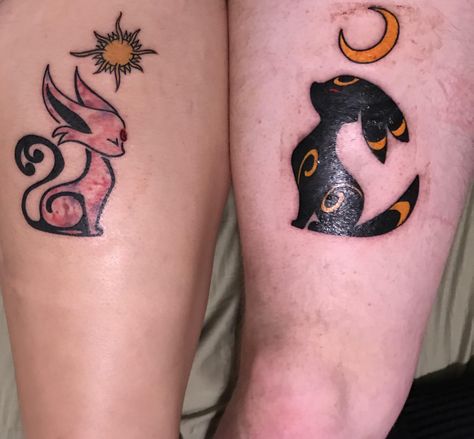 Nerd Couples Tattoos, Umbreon And Espeon Matching Tattoos, Pokemon Tattoo Umbreon, Umbreon Espeon Tattoo, Espeon Tattoo Design, Couple Anime Tattoo, Matching Tattoos Pokemon, Pokemon Couple Tattoos, Umbreon Tattoo Ideas