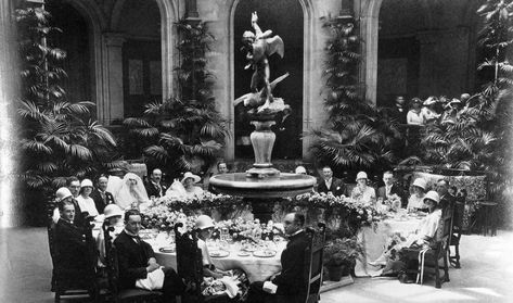 John and Cornelia Cecil and their attendants at the wedding breakfast in the Winter Garden of Biltmore House A Biltmore Christmas, Cornelia Vanderbilt, Biltmore House Christmas, Christmas At Biltmore Estate, The Inn On Biltmore Estate Wedding, Chic Vintage Bride, Biltmore House History, Vanderbilt Mansions, Biltmore House