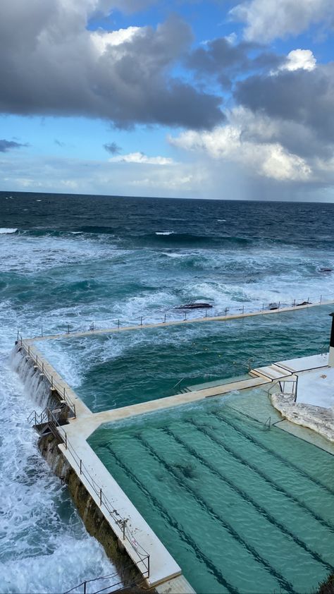 Icebergs pool . Bondi beach Preppy Wallpaper Bondi Beach, Bondi Beach Wallpaper, Bondi Beach Australia Poster, Bondi Icebergs, Bondi Beach Sydney, Beach Things, Wave Pool, Beach Blue, Coastal Vibes