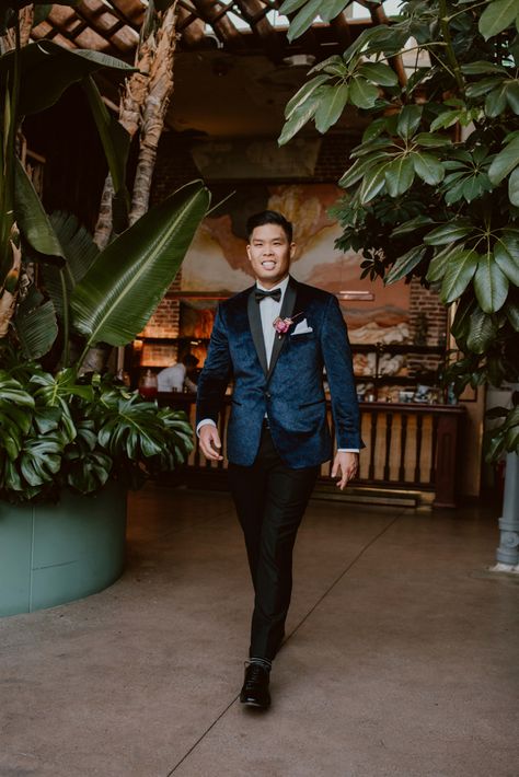 This groom was extra fashionable in his blue velvet suit | Image by Los Ebano Mens Colored Suits Wedding, Men Blue Wedding Suit, Unique Mens Suits Wedding, Blue Velvet Suit Men, Blue Velvet Groom Suit, Groom Tuxedo Wedding Velvet, Blue Velvet Suit Men Wedding, Blue Velvet Wedding Suit, Celestial Wedding Groomsmen