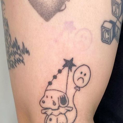 Erin Jhi on Instagram: "Couple of snoopys and healed bananas for Stacy 🍌 #handpokedtattoo #losangelestattoo #snoopytattoo" Los Angeles Tattoo, Snoopy Tattoo, Shel Silverstein, Hand Poked Tattoo, Tattoos And Piercings, Piercings, Snoopy, Tattoos