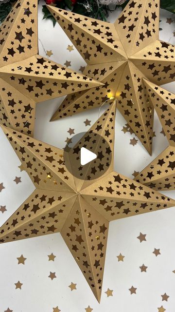 3d Paper Lantern, 3d Paper Stars Tutorial, 3 D Stars How To Make, 3d Stars Diy Paper, Star Making With Paper, Paper Star Lights, 3d Paper Star, Paper Star Lanterns, Christmas Balloon Decorations