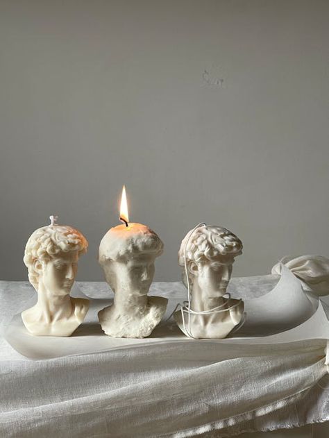 Wax Busts with Burning Candle · Free Stock Photo Setting The Mood, Candle Obsession, Candle Picture, Artisan Candles, Plain Background, Cozy Candles, Diy Soy Candles, Photo Decor, Flameless Candles