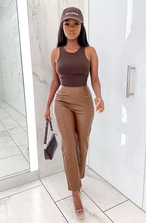 Nude Outfits, Flattering Outfits, Boujee Outfits, Brown Outfit, Looks Street Style, Petite Fashion, Outfits Casuales, Look Fashion, Classy Outfits