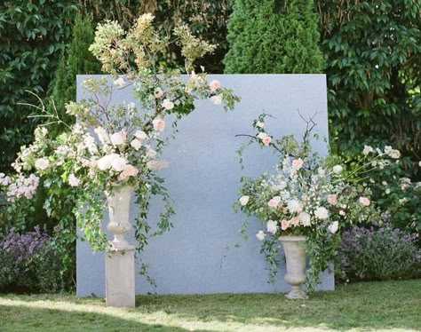 Backdrop Wedding Ceremony, August Flowers, Australian Wedding, Wedding Backdrop Decorations, Backdrop Wedding, Flower Installation, Wedding Ceremony Backdrop, Wedding Ceremony Flowers, Ceremony Inspiration