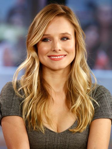 Kristen Bell Hair, Kirsten Bell, Kristin Bell, Blonde Actresses, Red Carpet Hair, Tousled Waves, Kristen Bell, Love Your Hair, Long Layered Hair