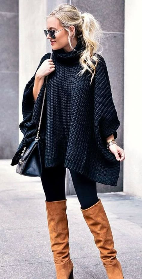 Winter Poncho Outfits, Mode Ab 50, Poncho Outfit, Weather Today, Fair Isles, Fashion Trends Winter, Fashion Days, Trending Fashion Outfits, Mode Inspo