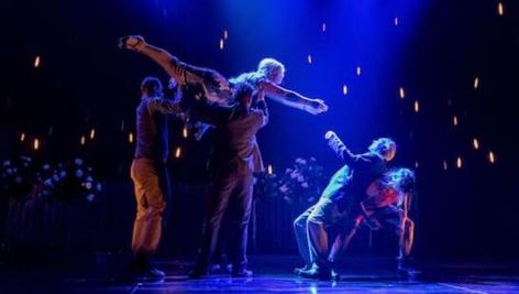 A Frantic Assembly Warm Up | Digital Theatre Frantic Assembly, Devised Theatre, Love Lessons, Contemporary Theatre, A Monster Calls, Remote Teaching, Physical Theatre, Theatre Inspiration, Lesson Activities