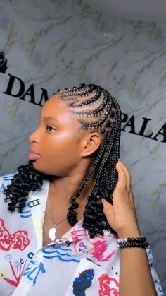 Short hairstyle with curls, short lemonade #lemonadebraides #hairstylesformen #fashion #braidedhairstylesforblackwomen Short Lemonade Braids, Hairstyle With Curls, Lemonade Braids, Feed In Braids Hairstyles, Feed In Braid, Short Hairstyle, Braided Hairstyles For Black Women, Lemonade, Braided Hairstyles