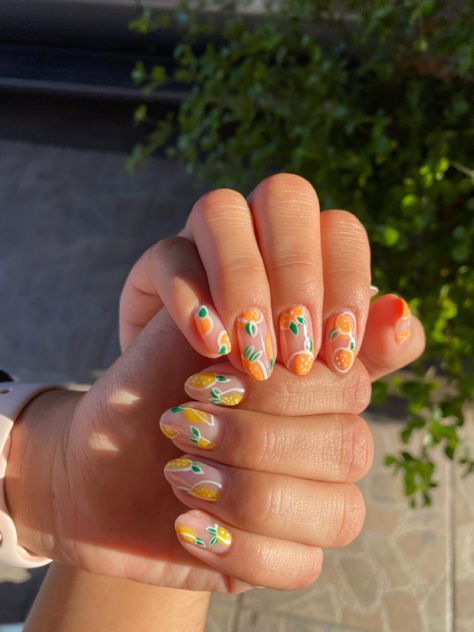 Orange And Lemon Nails, Lemon Slice Nails, Nails With Oranges Fruit, Clementine Nails, Orange Slice Nails, Leafy Nails, Orange Fruit Nails, Fruit Nail Ideas, Nails Vision Board