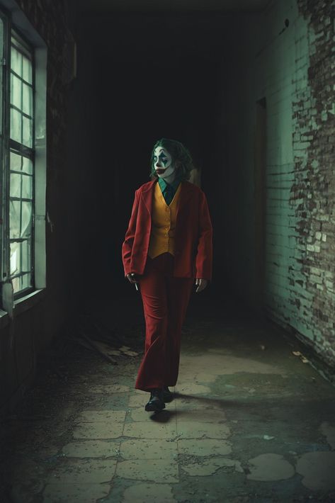 Joker Photoshoot, Halloween Shot Ideas, Halloween Shoot Ideas, Halloween Shoot, Joker Images, Joker 2019, Jamais Vu, Joker Is, Joker Cosplay