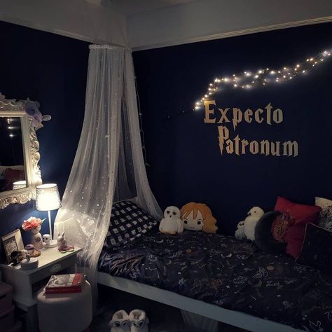 Room Decor Target, Harry Potter Kids Room, Harry Potter Bedroom Decor, Pretty Fairy, Harry Potter Nursery, Harry Potter Room Decor, Harry Potter Girl, Harry Potter Wall, Harry Potter Bedroom