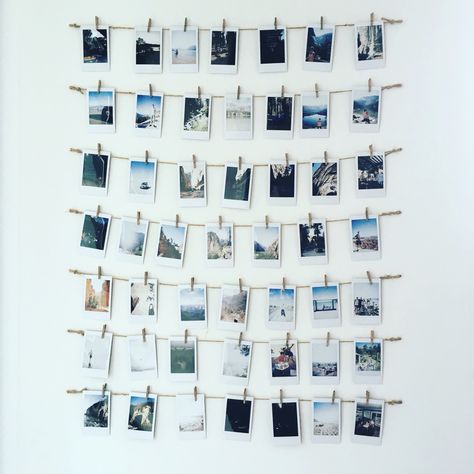 Nice way to keep all holiday memories: a polaroid wall at home Wall Decor Polaroid Pictures, Polaroid Pictures Display Wall, Polaroid Picture Wall Ideas, Memory Wall Bedroom, Diy Polaroid Display, Instax Wall Ideas, Polaroid Garland, Poloroid Pictures Ideas Display Wall Art, Polaroids On Wall