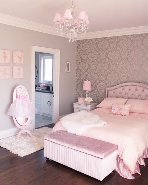 A Pink & Grey Luxe Girl's Bedroom — Decor For Kids Rose Gold Bedroom, Pink Bedroom Design, Cute Bedroom Ideas, Finding Inspiration, Gold Bedroom, Pink Bedrooms, Girl Bedroom Designs, Shabby Chic Bedrooms, 아파트 인테리어