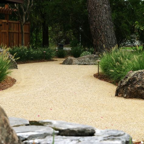 Driveway Walkway Ideas Front Yards, Dg Landscaping Decomposed Granite Patio, Decomposed Granite Driveway, Gravel Walkways Paths, Crushed Granite Walkway, Crushed Granite Landscape, Decomposed Granite Landscaping, Barn Landscaping, Utah Garden