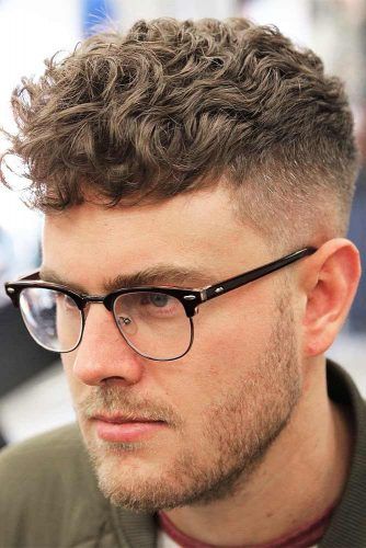 Crew Cut Hair, Oval Face Men, Mens Hairstyles Curly, Popular Short Haircuts, Military Haircut, Crop Haircut, Trendy Mens Haircuts, Men Haircut Curly Hair, Wavy Hair Men