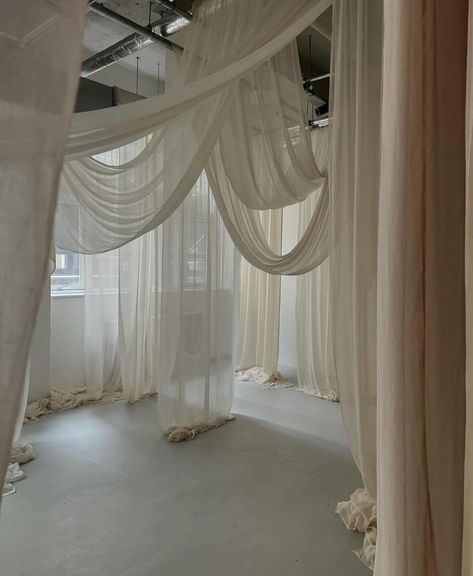 Whimsical event design via @miasylviaa 🪄 #eventdesign #events Draping Techniques Decor, Showroom Fabric, Mv Ideas, Wedding Drapery, Wedding Draping, Concert Stage Design, Fabric Installation, Bedroom Drapes, Event Stage