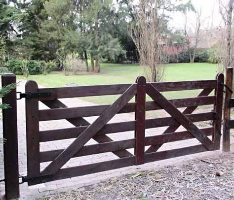 Image detail for -Garden Driveway Gate Picture - Ranch Driveway Gates Farmhouse Driveway Gate, Ranch Driveway, Wooden Gate Designs, Wooden Fence Gate, Gate Pictures, Farm Gates, Tor Design, Diy Driveway, Wooden Gates Driveway