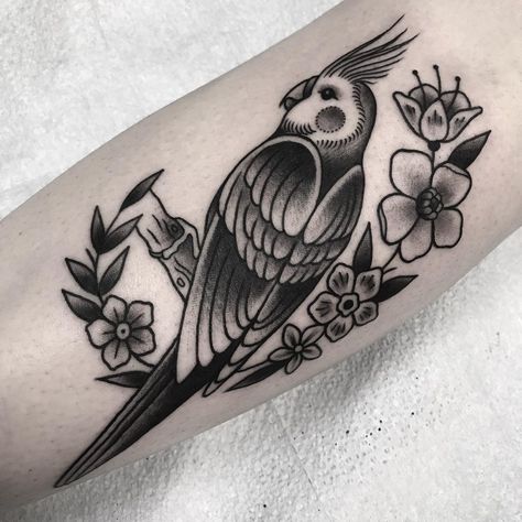 Happy Sunday! #cockatiel for Cynthia 🐣 Parrot Tattoo, One Line Tattoo, Traditional Tattoo Sleeve, Rabbit Tattoos, Eagle Tattoos, Classic Tattoo, Tattoo Feminina, American Traditional Tattoo, Birds Tattoo