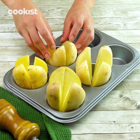 How to make the most delicious potatoes using a muffin tray | potato, muffin | Really doesn't get any easier than this! | By Cookist Wow Cheesy Potatoes In Muffin Tin, Potato’s In Muffin Pan, Muffin Tray Potatoes, Baked Potatoes In Muffin Pan, Baked Potato In Muffin Pan, Cupcake Pan Potatoes, Potatoes Baked In Muffin Pans, Potato Recipes Muffin Tin, Baked Potatoes In Cupcake Pan