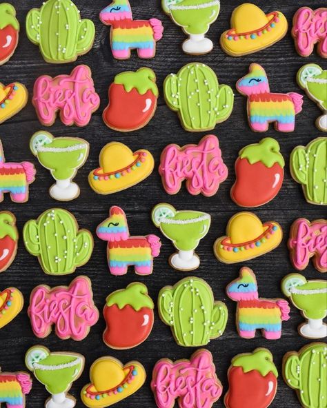 Wedding Shower Fiesta, Fiesta Cookies, Pinata Cookies, Mexican Wedding Cake, Icing Designs, Mexican Cookies, Wedding Shower Cookies, Cookie Glaze, Sweet Sugarbelle