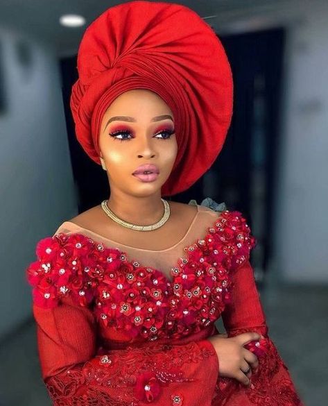 Side-Twisted Fan Gele [Pictures]: 6 Hot Gele Styles to Try on Your Next Aso-ebi Outfit (Gele Divas Vol1) - NaijaGlamWedding Gele Styles, Native Outfits, African Head Dress, African Hair Wrap, African Hats, African Wedding Attire, Wool And The Gang, Traditional Wedding Attire, Ankara Gown