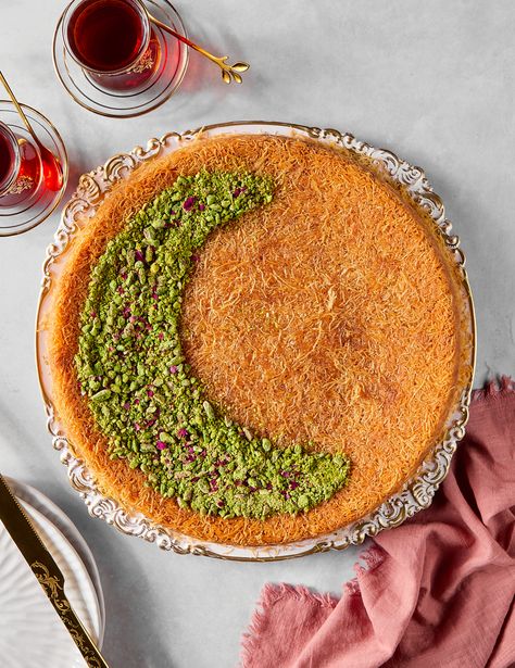 Kunafa for Ramadan. Kunafa Photography, Cookbook Photography, Arabic Desserts, Cute Small Animals, For Ramadan, Small Animals, Middle Eastern, Pistachio, Baked Goods