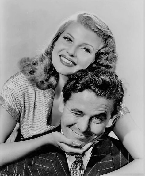 Rita Hayworth on Instagram: “Rita with Glenn Ford for Gilda (1946). They were so happy together. One wonders why they didn’t marry. #ritahayworth #glennford #1940s…” Gilda 1946, Glenn Ford, Hollywood Film, Rita Hayworth, Classic Hollywood, To Read, Hollywood, Ford, Black And White