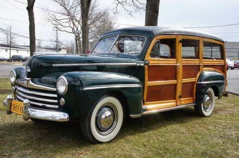 1948 Ford Super Deluxe Woodie Wagon - Hemmings.com Ford Woody Wagon, Woody Wagon, Old Fords, Station Wagon, Collector Cars, Manual Transmission, Body Style, Vintage Car, Wagons