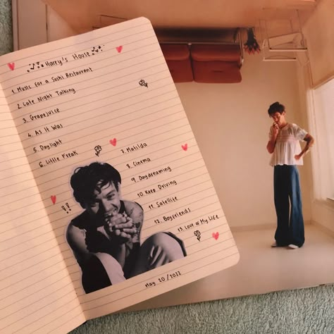 Harry Styles Journal Ideas, Fangirl Aesthetic, Harry Core, Music Journal, Harry Styles Aesthetic, Art Journal Therapy, Harry Styles Wallpaper, Harry Styles Photos, Bullet Journal Inspo