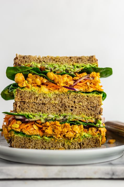 Smashed Chickpea Salad Sandwich Recipe Smash Chickpea Sandwich, Chickpea Sandwich Vegan, Avocado Chickpea Sandwich, Chickpea Mash Sandwich, Chickpea Smash Sandwich, Chickpea Tahini Salad, Chickpea Sandwich Filling, Smashed Chickpea Sandwich, Smashed Sandwich