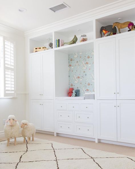 Nursery Fitted Wardrobes, Built Ins Nursery, Wardrobe Nursery Ideas, Built In Wardrobe Ideas Nursery, Nursery With Built Ins, Kids Bedroom Cupboard Designs, Nursery Room Closet, Nursery Built Ins, Built In Nursery