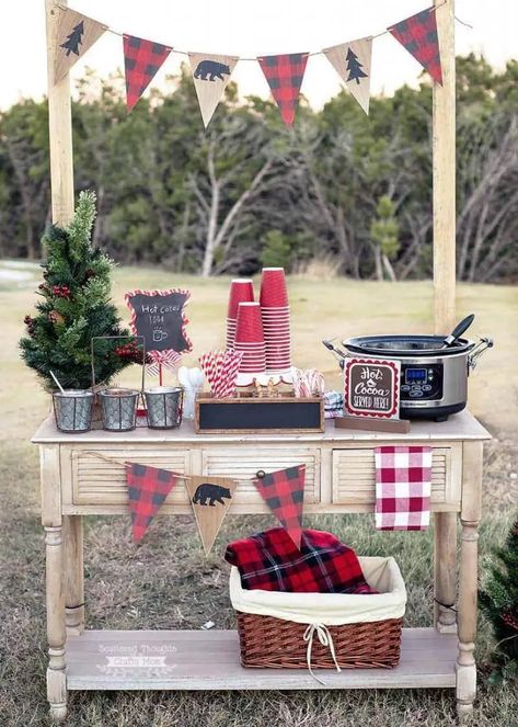 Christmas Cocoa Bar, Hot Chocolate Stand, Hot Cocoa Bar Ideas, Cocoa Stand, Cocoa Bar Ideas, Hot Cocoa Station, Christmas Hot Chocolate Bar, Hot Cocoa Stand, Cocoa Station