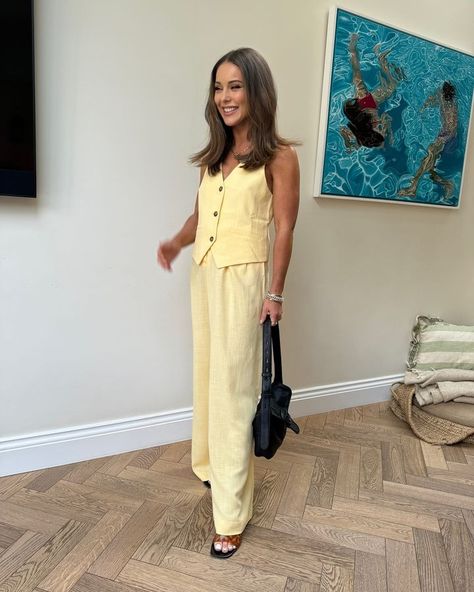 Louise Thompson (@louise.thompson) • Instagram photos and videos Louise Thompson, Petite Fashion, Mood Board, Fashion Looks, Fashion Inspo, Instagram Photos, Photo And Video, Instagram Photo, Instagram