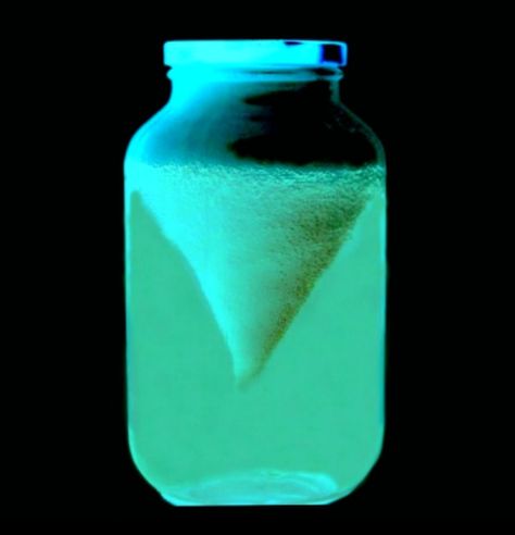 AMAZING SCIENCE: Make a glowing tornado in a jar! Tornado Experiment, Tornado In A Jar, Toddler Science, Experiment For Kids, Storm Chaser, Science Experiments For Preschoolers, Chicken And Shrimp Pasta, Night Snacks, Snacks For Work