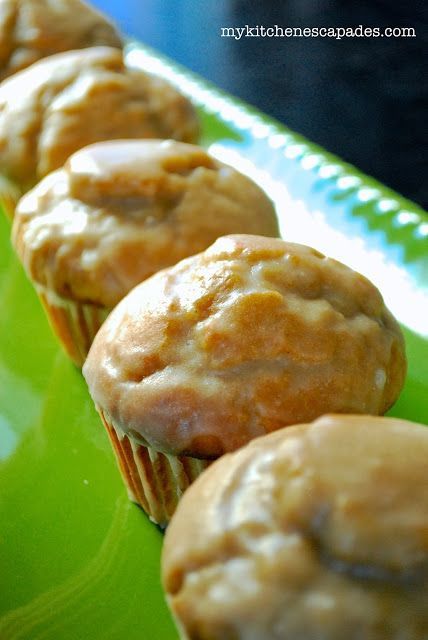 Easy Breakfast Muffins, Muffins Blueberry, Old Fashioned Donut, Doughnut Muffins, Donut Muffins, Simple Muffin Recipe, Muffin Tin Recipes, Homemade Muffins, Breakfast Muffins