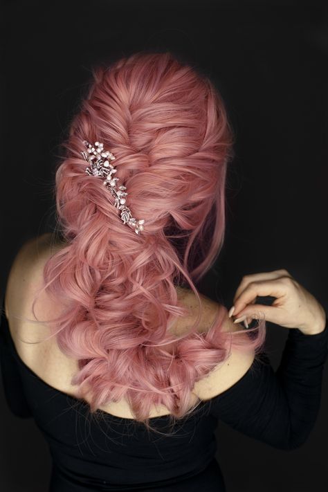 Pink Wedding Hairstyles, Pink Wedding Hair, Makeup For Pink Hair, Pink Hair Wedding, Formal Pink Hair Accessories, Ethereal Updo Hairstyles, Pink Hair Bride, Pink Wedding Hair Accessories, Bridal Ponytail