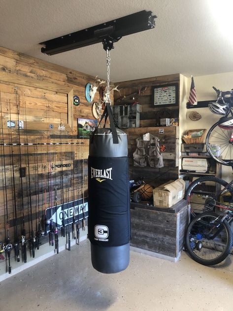 punching bag mount Home Mma Gym, Heavy Bag Mount, Racing Room, Gym Creative, Gymnastics Gear, Bag Hangers, Gym Rack, Fighter Workout, Workout Room Home