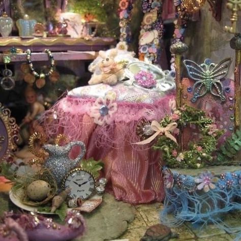 Fairy Room, Childhood Nostalgia, Tiny Things, Miniature Fairy, Fairy Land, Fairy Houses, Fairy House, Aesthetic Room Decor, Fantasy Landscape