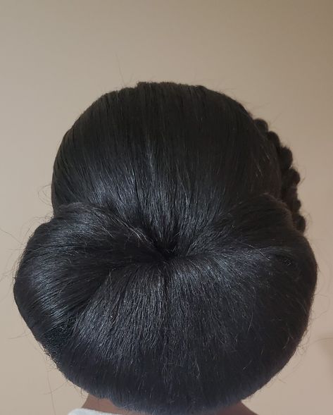 Low bun wedding up-do Bridesmaids Low Bun, Low Bun Black Women, Middle Part Low Bun, Bun Black Women, Wedding Up Do, Bun Wedding, Black Women Wedding, Wedding Glam, Bridesmaids Hair