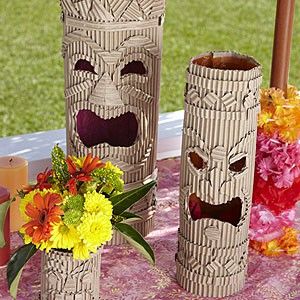 Art Luau decor DIY luau-birthday-party. Corrugated cardboard, layers to make tiki faces.  This is cool. Surfer Party, Tiki Faces, Luau Decorations, Aloha Party, Fest Temaer, Hawaiian Luau Party, Luau Birthday Party, Moana Birthday Party, Hawaiian Birthday