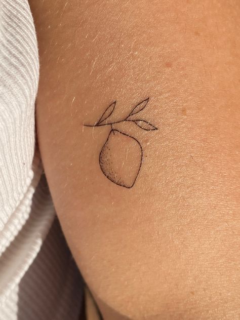 Tattoos On Vacation, Lemon Line Tattoo, Lemon Tree Tattoo Minimalist, Lime Tattoo Minimalist, Simple Lemon Tattoo, Mango Tattoo Minimalist, Fine Line Lemon Tattoo, Lemon Tattoo Minimalist, Small Lemon Tattoo