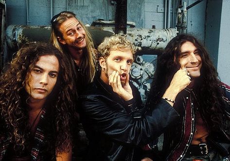 Alice in Chains photo shoot in 1991. Photo by Marty Temme. #laynestaley #jerrycantrell #seankinney #mikestarr #music #musically #musician… Nirvana Pictures, Mike Inez, Mike Starr, Mad Season, Jerry Cantrell, Layne Staley, Grunge Guys, Grunge Band, Alice In Chains