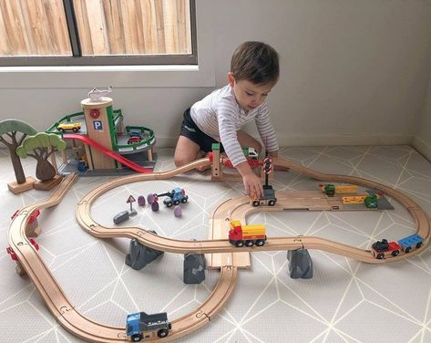 Brio Train Layout Ideas, Train Track Ideas, Brio Train Track, Brio Train Set, Brio Train, Get Ready For School, Physical Activities For Kids, Ready For School, Christmas Train