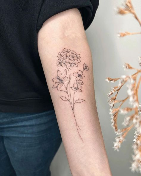 Her 3 children’s birth flowers 🥹💐 Hydrangeas, saffron & winter Jasmin, Encore un grand merci à toi Julie!🫶🏻 Done @downtownparistattoo . … | Instagram Hydrangea Fine Line Tattoo, Tiny Hydrangea Tattoo, Ranunculus Tattoo, Dainty Flower Tattoos, Jasmine Tattoo, Hydrangea Tattoo, Grandma Tattoos, Survivor Tattoo, Flower Bouquet Tattoo