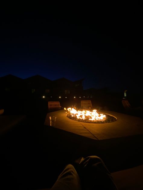 Summer nights - montauk - nyc - ny - hamptons - fire pit - s’mores - bonfire - summer - vibes - aesthetic Montauk Aesthetic, Fire Pit Night, Hamptons Summer, Senior Trip, Night Aesthetic, Summer Nights, Night In, Fire Pit, At Night