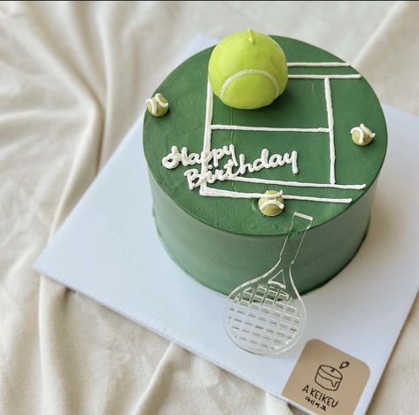 Tennis Wedding Cake, Tennis Birthday Cake For Men, Cake Tennis Birthday, Tennis Cakes Birthday, Pickleball Themed Cakes, Sport Themed Cake, Padel Cake Ideas, Tennis Party Food, Tennis Themed Party Decorations